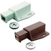 CHIUSURA MAGNETICA A SCATTO MM. 66X40 BIANCA